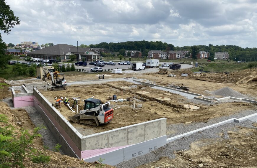 41834564-D0D9-420D-8D6F-A02487A1EF57