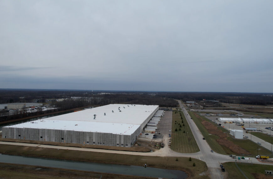 Sequence 01.00_02_17_27.Still018