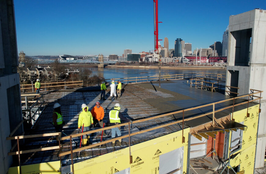 Sequence 01.00_04_26_29.Still014