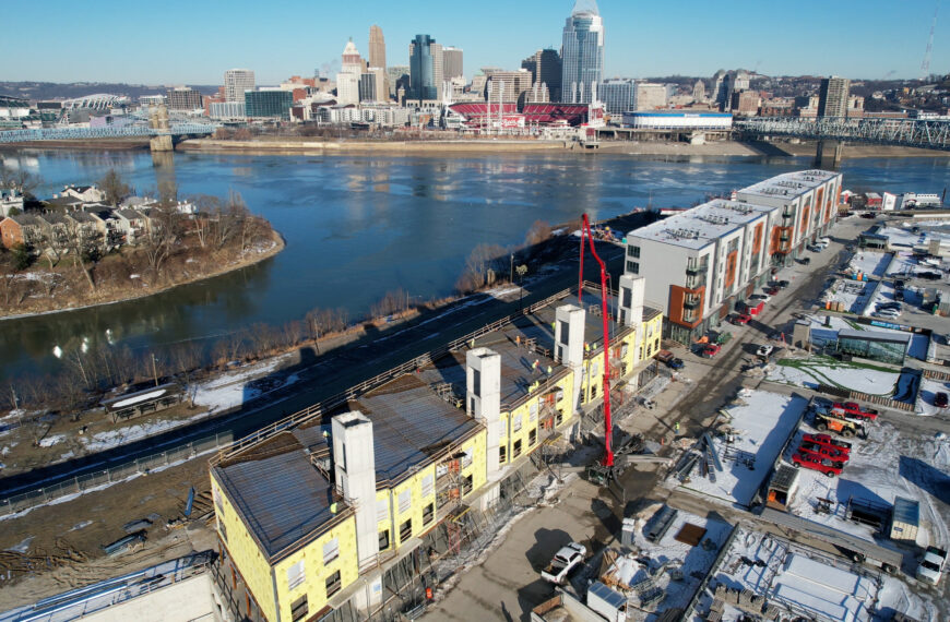 Sequence 01.00_05_02_02.Still017