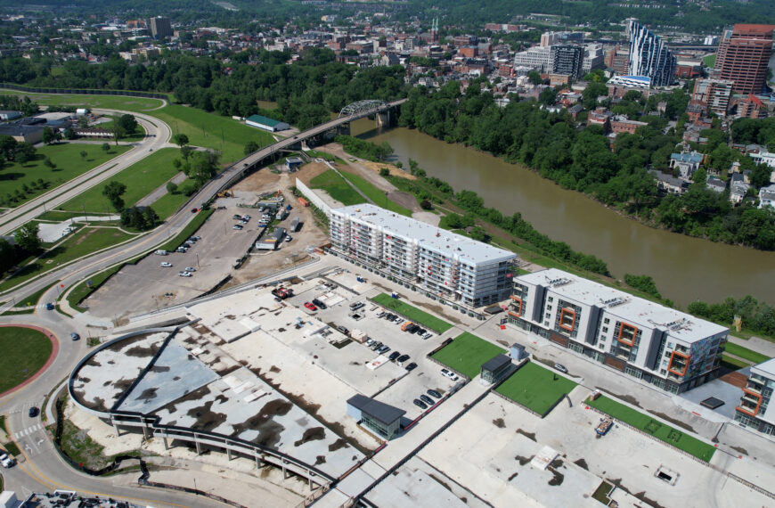 Sequence 01.00_05_06_06.Still005