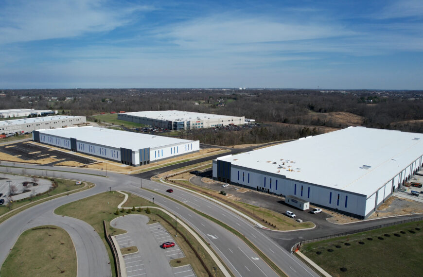 Sequence 01.00_14_56_06.Still004