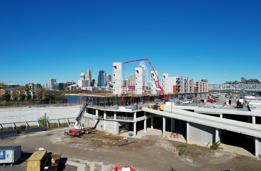 Sequence 02.00_00_16_08.Still001