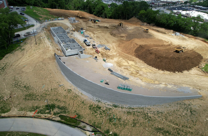 Sequence 01.00_00_59_18.Still004