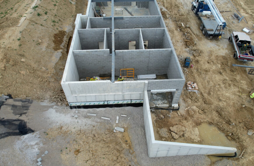 Sequence 01.00_03_37_11.Still014